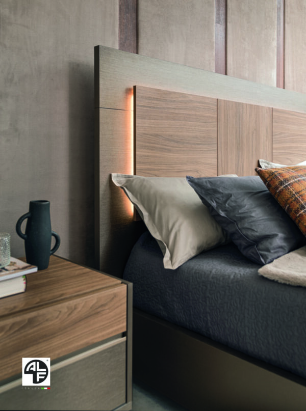 City Night Stand - Image 10